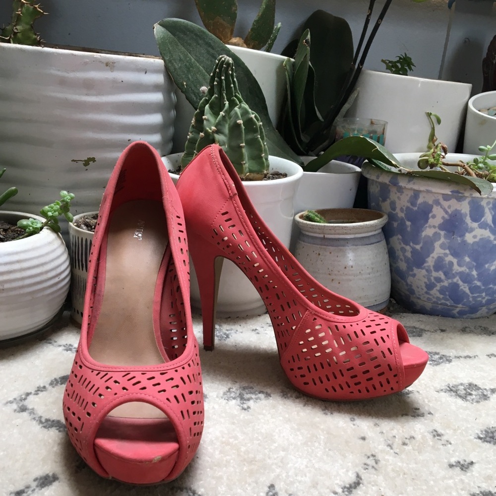 💋Trendy Pink/Coral Heels